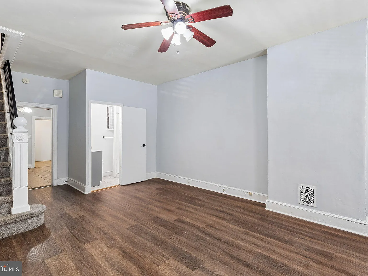 3 bed, 2.0 bath, 1026 sqft, $1,500 — Photo 3