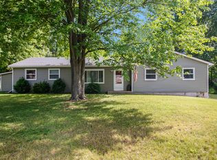 14680 E Ridgeview Dr, Three Rivers, MI 49093