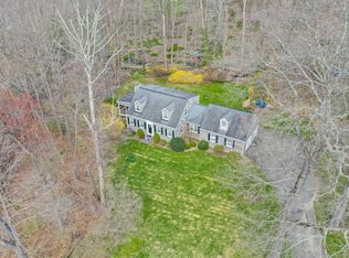 17 Lynn Dr, Monroe, CT 06468