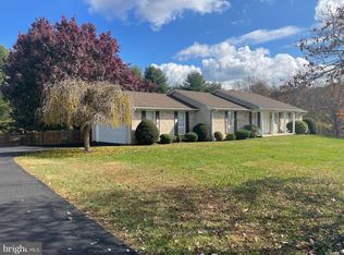 1805 Twin Lakes Dr, Jarrettsville, MD 21084
