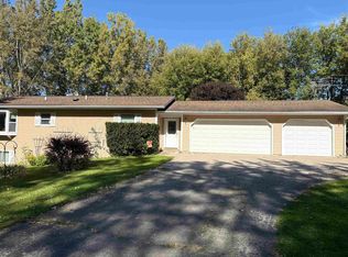 3956 County Road G, Oshkosh, WI 54904