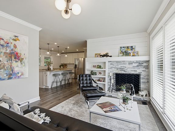 5th image of 809 Chadwell Dr