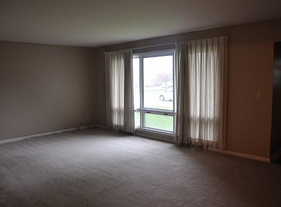 3rd image of 602 S Garfield Ave