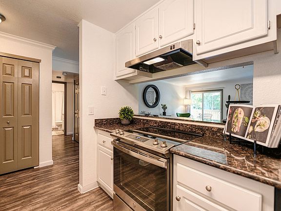Palomino Stainless Steel Appliances