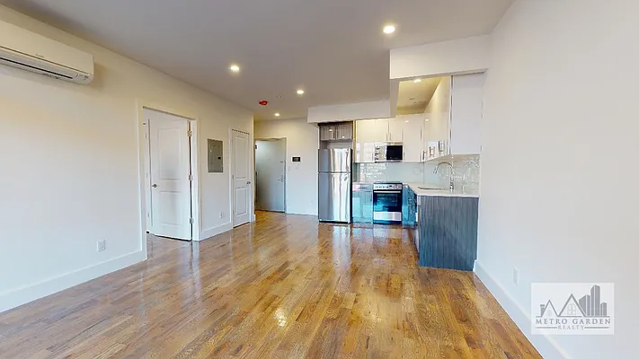 Rented by Metro Garden Realty NYC | media 30