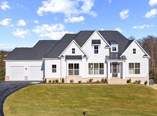 Red Oak Rd, Cross Junction, VA 22625