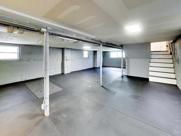 3313 N Kenneth Ave #1 — Photo 10