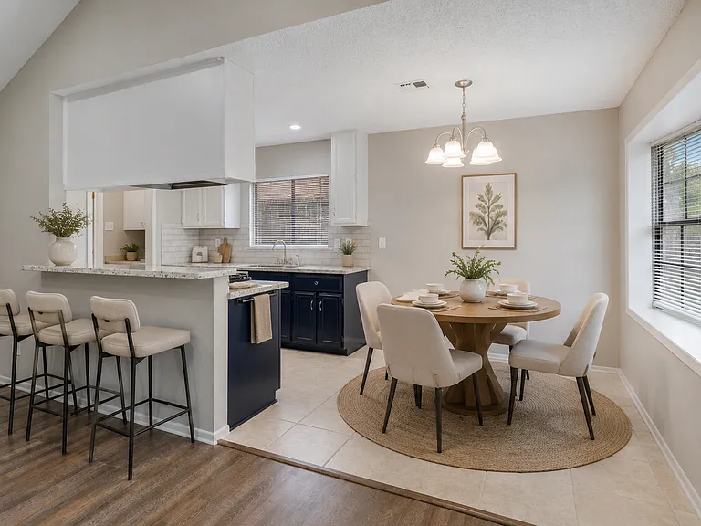 104 Plaza Village Dr — Photo 5