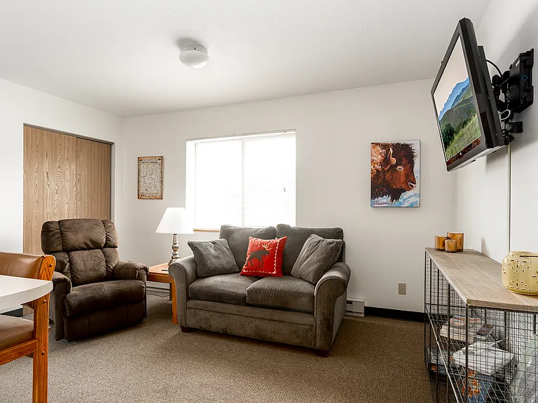 Buffalo Jump Apartments — Photo 4