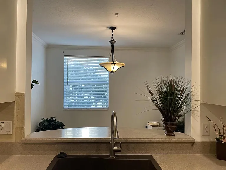 4229 E Main St — Photo 3