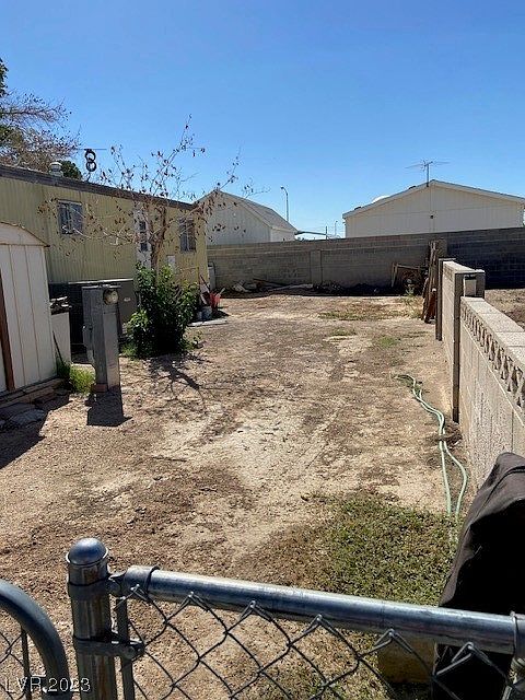 2nd image of 6225 Casa Loma Ave