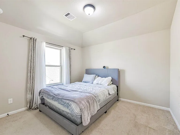 19027 Bowden Harbour Dr — Photo 15