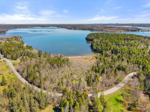 462 Rays Point Road, Milbridge, ME 04658