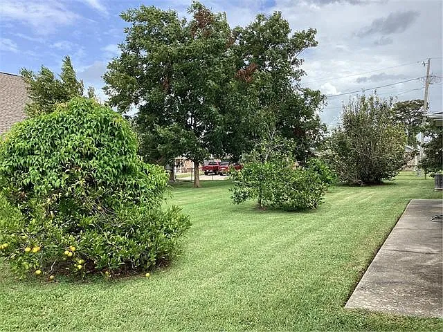 3 bed, 2.5 bath, 1985 sqft, $2,000 — Photo 4