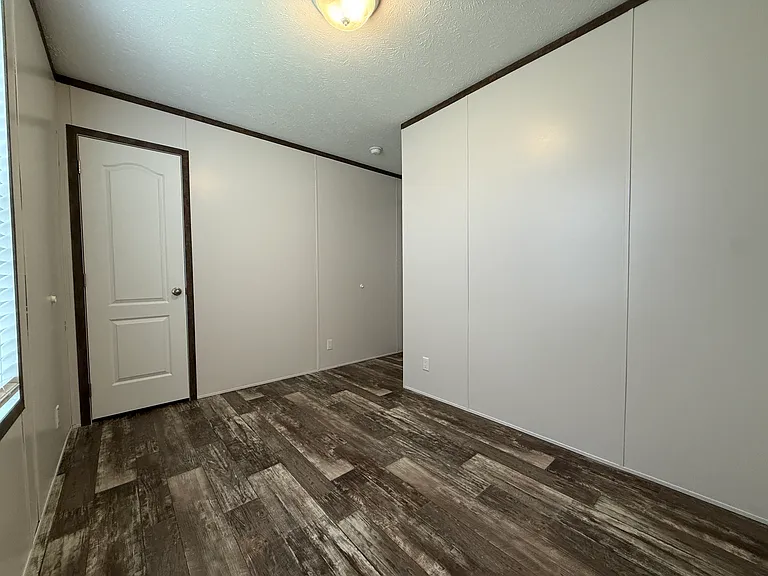 38000 Le Chateau Blvd #49 — Photo 20