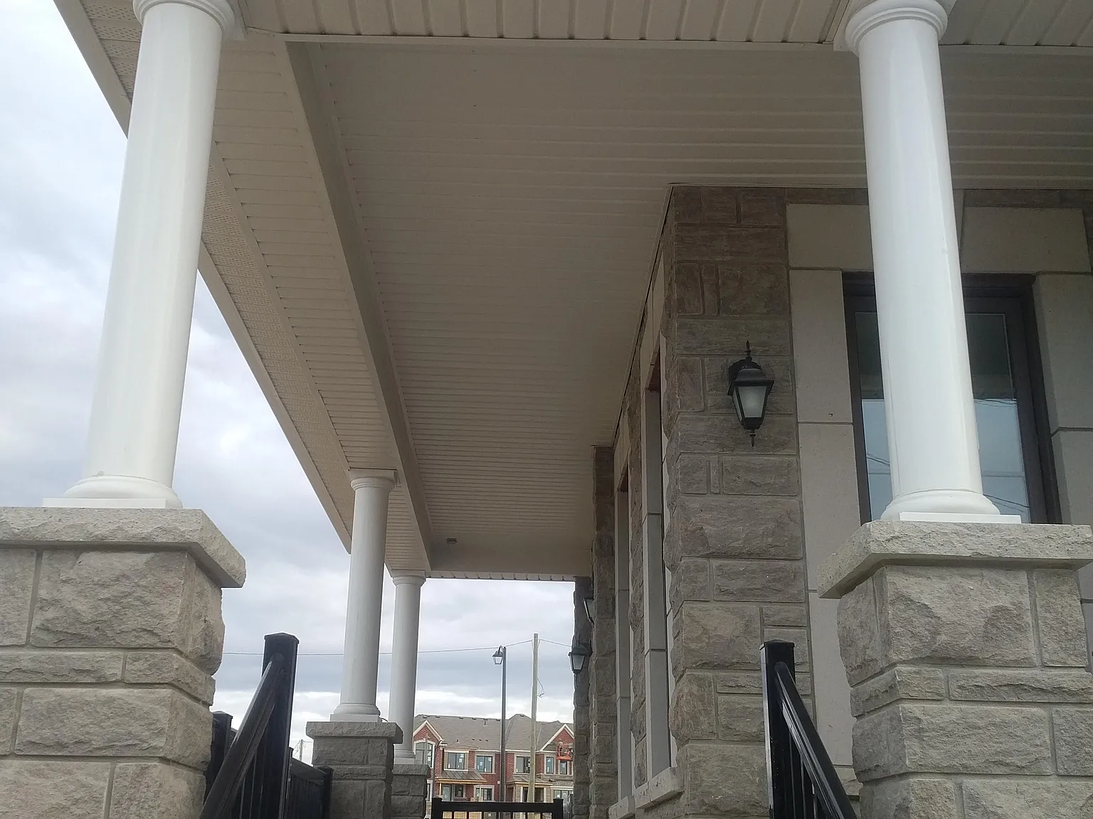 4 bed, $4,180 — Photo 3