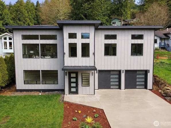 647 Rainbow Drive, Sedro Woolley, WA 98284