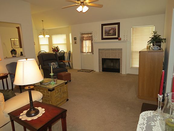 4th image of 1610 Wood Creek Dr