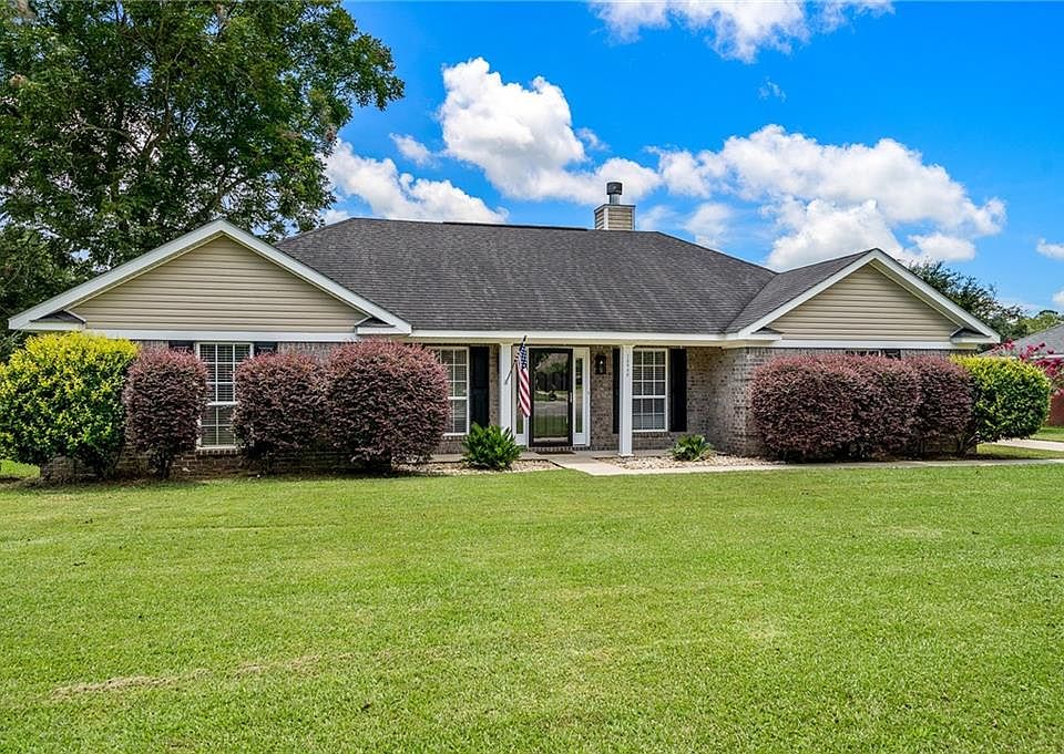 1st image of 18940 Pecan Ln