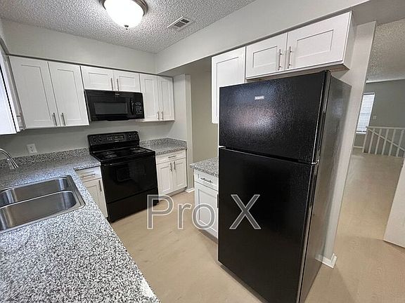 3rd image of 1379 E Sequoyah Ct