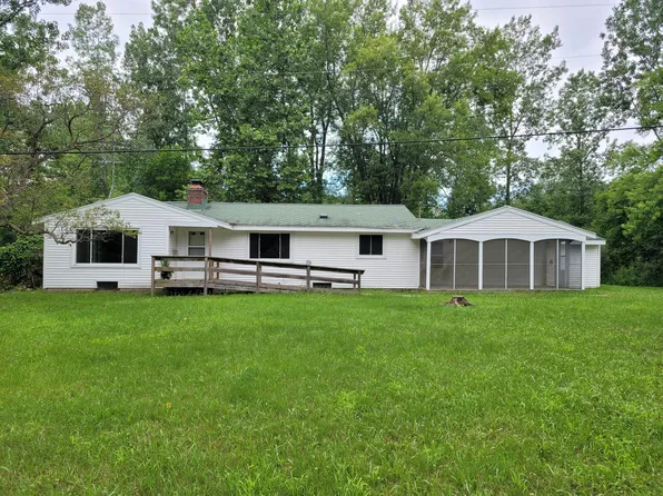 2741 Egypt Valley Ave NE, Ada, MI 49301