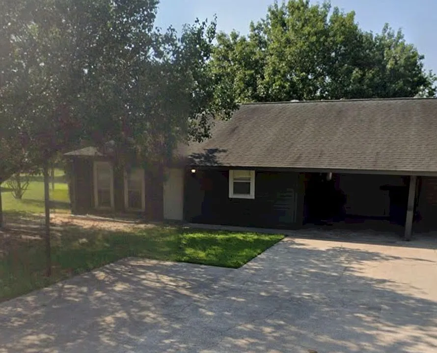 70 Pierce Rd