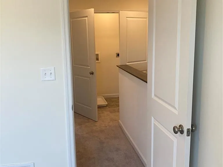 5004 Daggett Ave — Photo 10