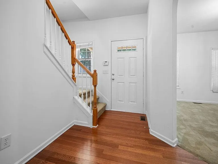 2677 Cedar Dr — Photo 3