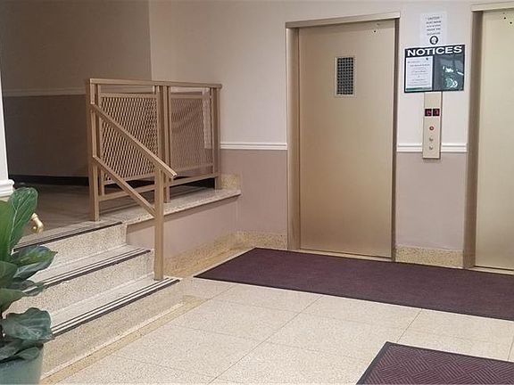 3rd image of 920 Metcalf Ave APT 8F