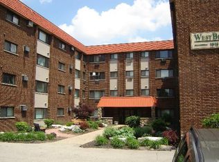 1919 S Wolf Rd #1404, Hillside, IL 60162