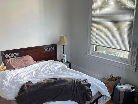 2nd image of 410 E End Ave APT 4