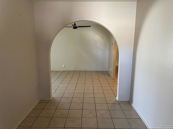 5th image of 2026 MOSSY CREEK DR