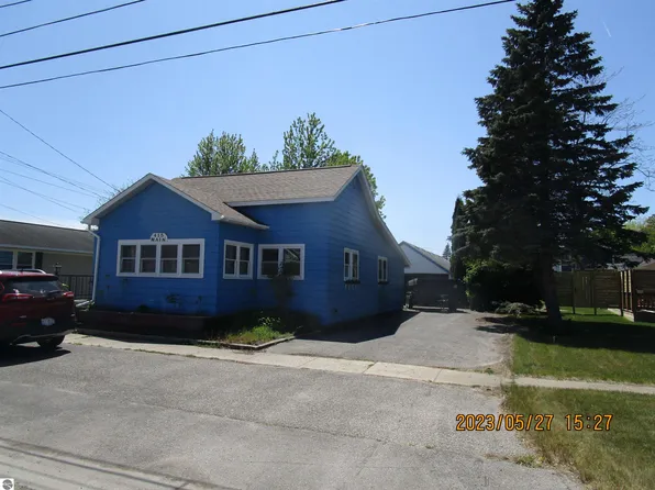 415 Main St, East Tawas, MI 48730