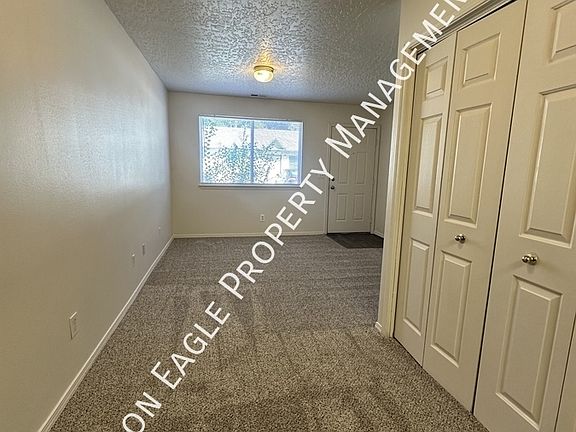 3rd image of 220 Delaware Ave APT B