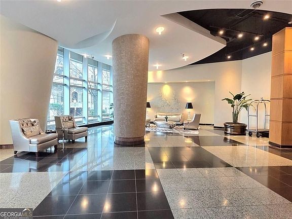 2nd image of 3338 Peachtree Rd NE APT 601