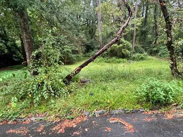 8 Poplar St, Fairburn, GA 30213