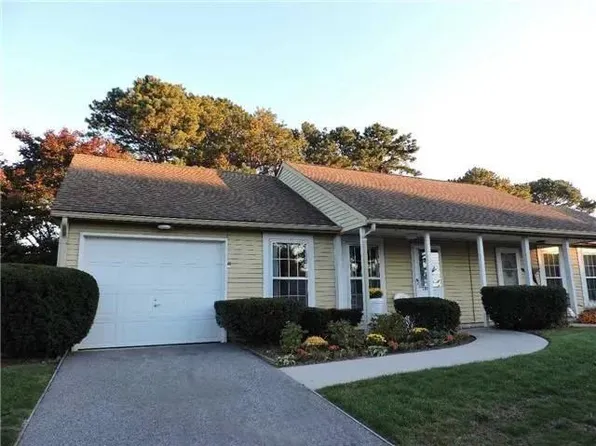181 B Kingston Drive #181 B, Ridge, NY 11961