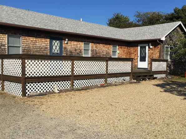 11 McLeod Ave, Newbury, MA 01951