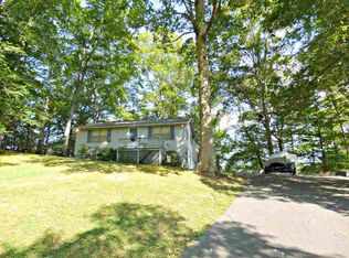 1090 Beechwood Dr, Dandridge, TN 37725