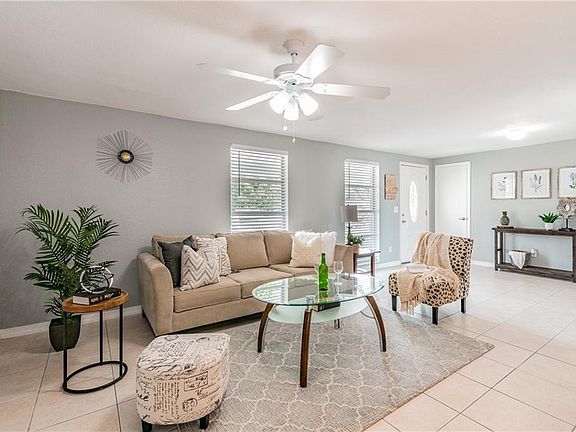3rd image of 8347 Galewood Cir
