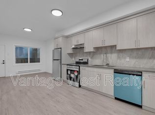 3576B Silver Way, West Kelowna, BC V4T 1A3