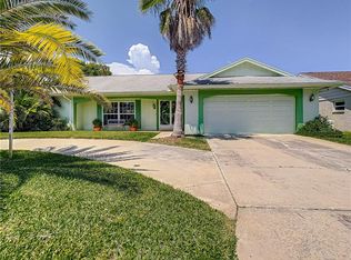 12404 Spanish Moss Dr, Hudson, FL 34667