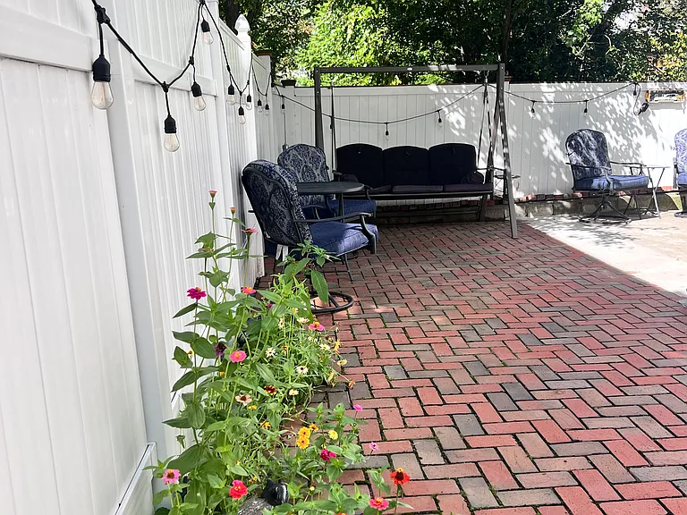 74 Lowell St #1B — Photo 11