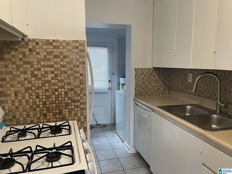 1740 Valley Ave #A — Photo 2