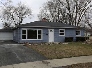 601 W Hammond St, Mundelein, IL