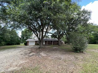 8066 Firetower Rd, Kiln, MS 39556