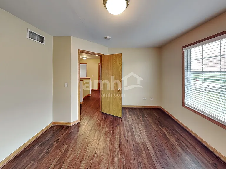 1305 Bassett Dr — Photo 20
