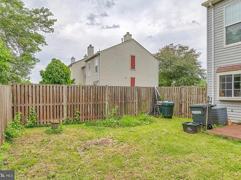 3018 McMaster Ct — Photo 12
