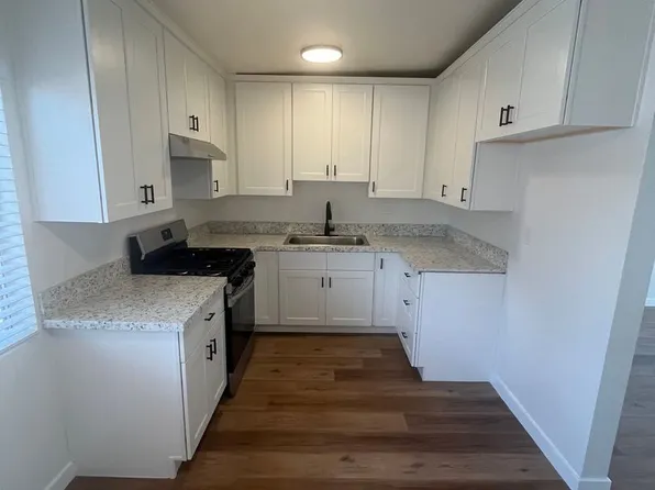 425-431 N. Holliston, 425-431 N Holliston Ave #15, Pasadena, CA 91106