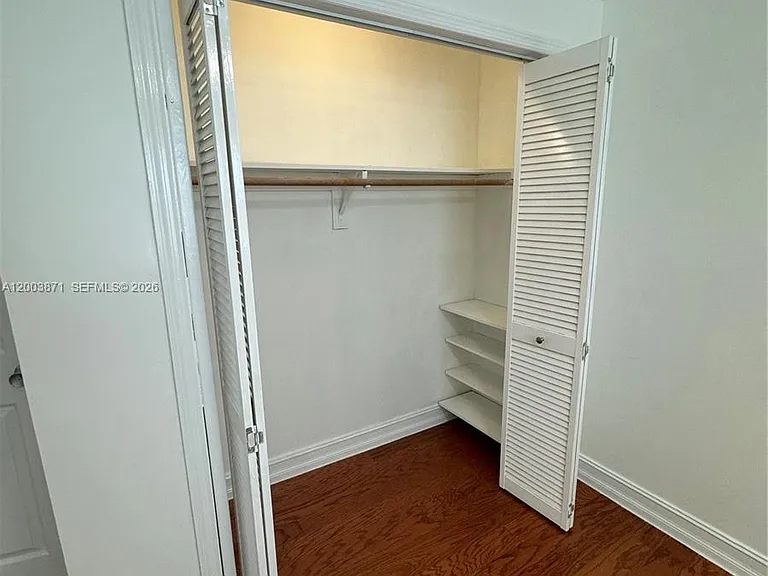 3920 Woodside Dr #2 — Photo 31